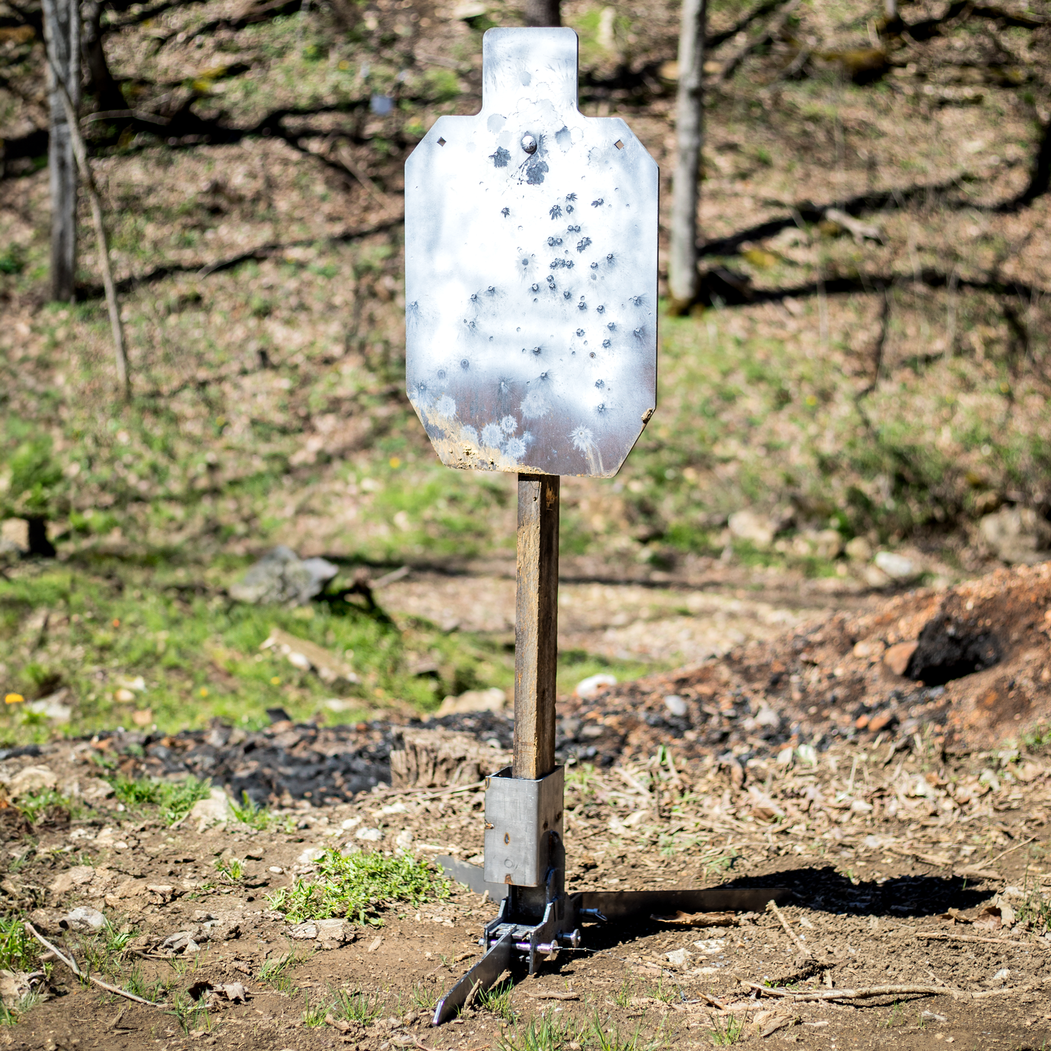 2x4-adjustable-steel-target-stand-with-ar500-steel-silhouette-target