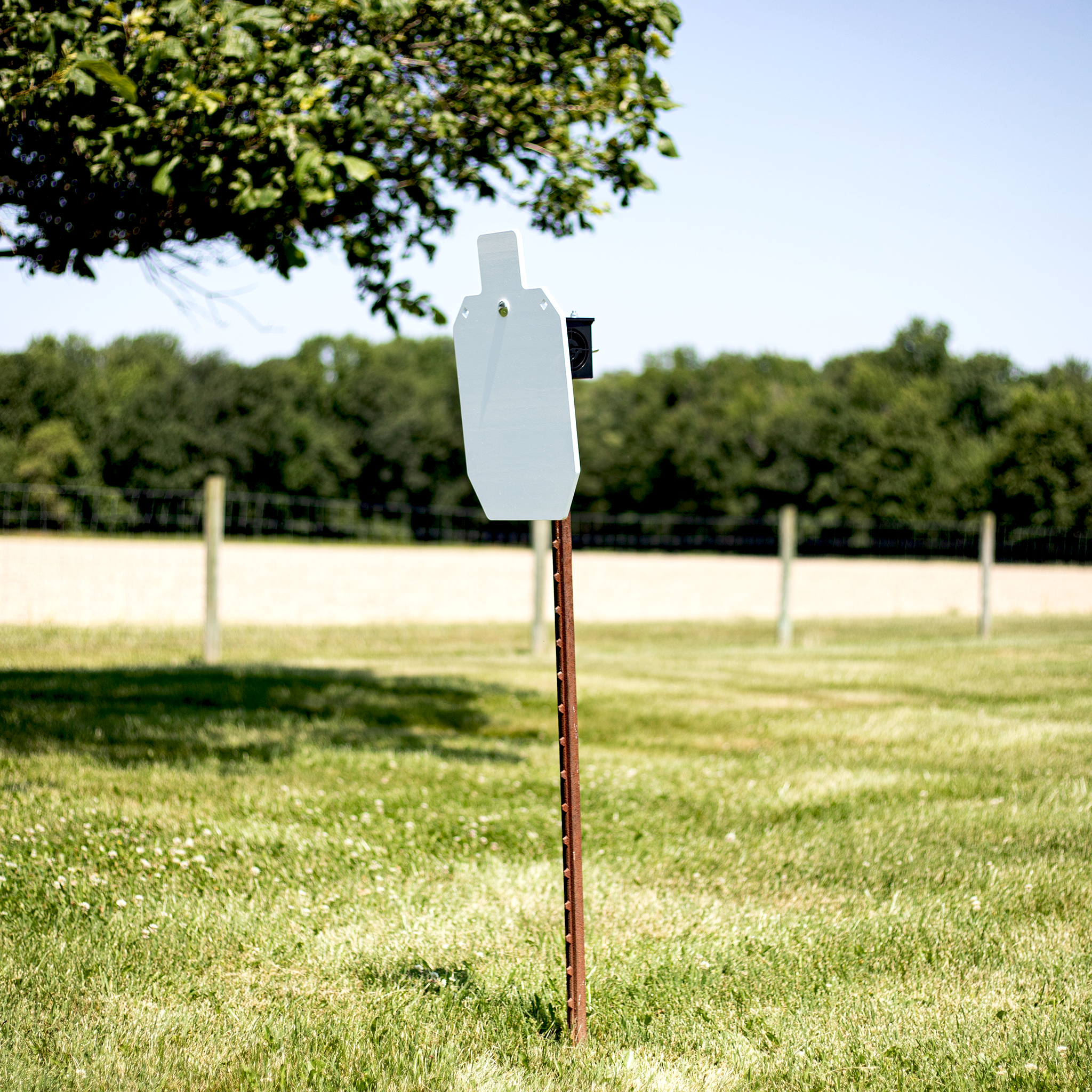 adjustable-t-post-hanger-with-double-tap-steel-silhouette-target